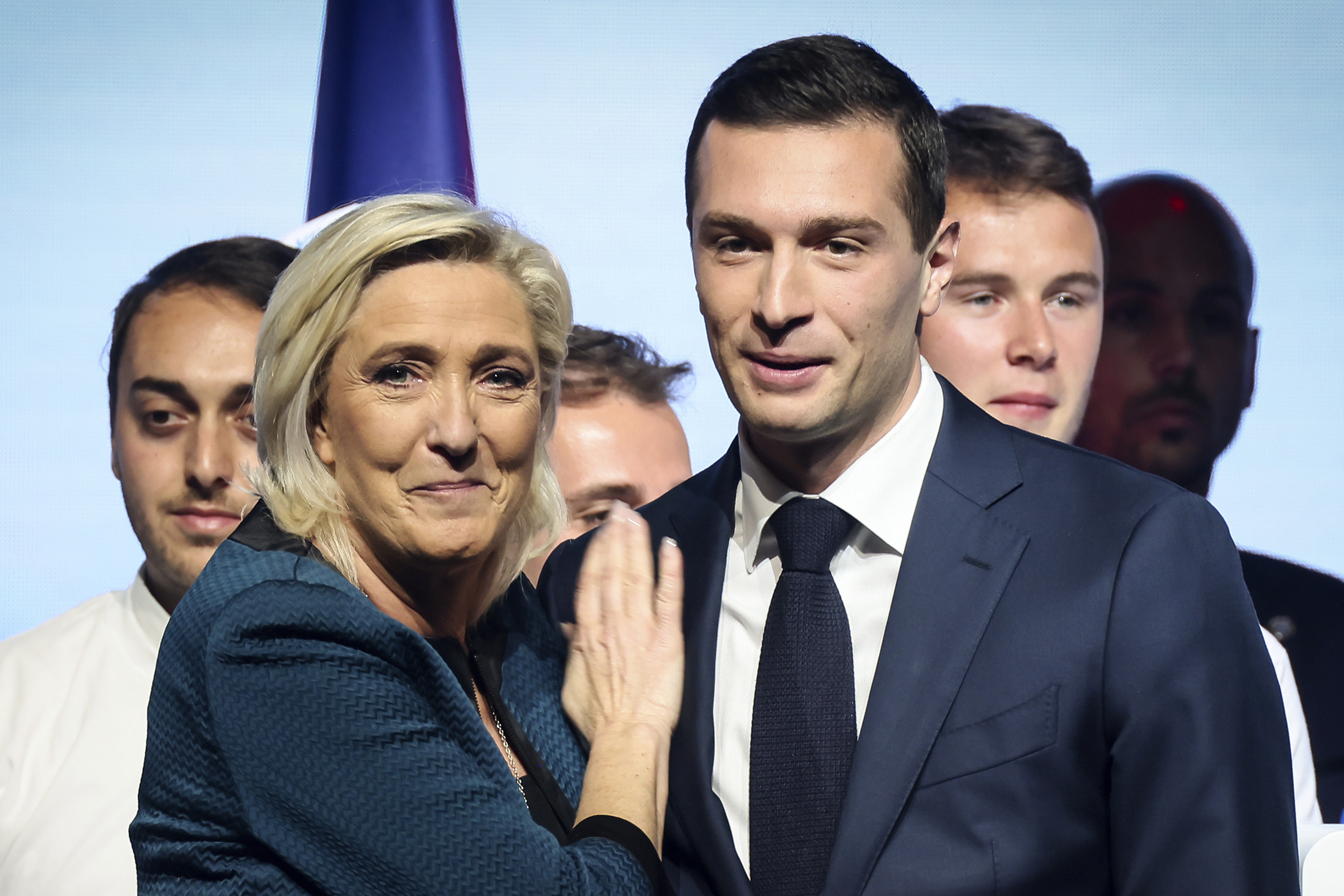 Marine Le Penová a líder Národného zhromaždenia Jordan Bardella. Foto: TASR/AP